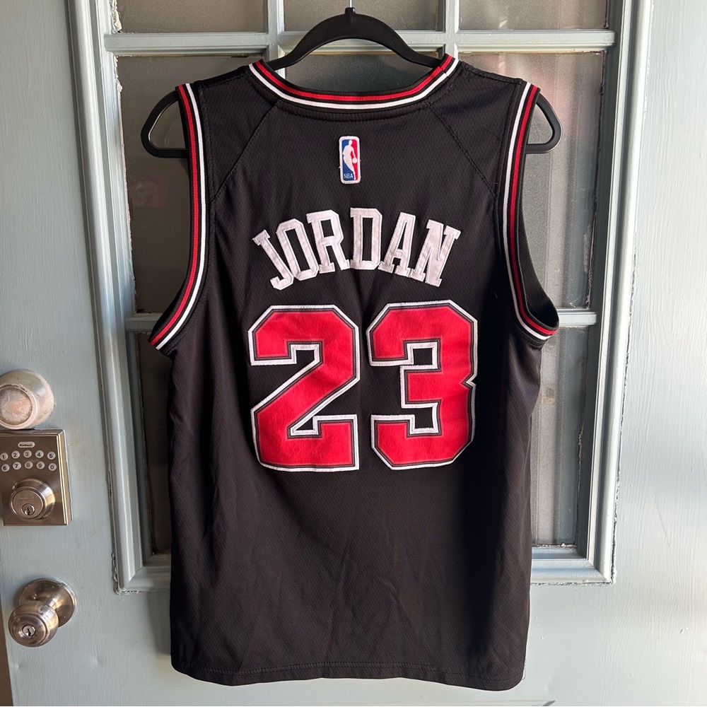 Nike Aeroswift Chicago Bulls Michael Jordan NBA Basketball Jersey #23 Black 44 S - Picture 3 of 11